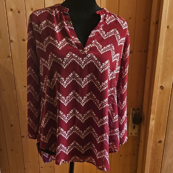 Ultra Flirt Tops - Ultra Flirt Burgundy Chevron Blouse